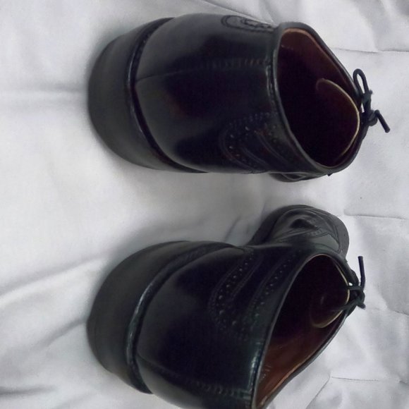 Allen Edmonds Townley Black Leather Dress Shoes